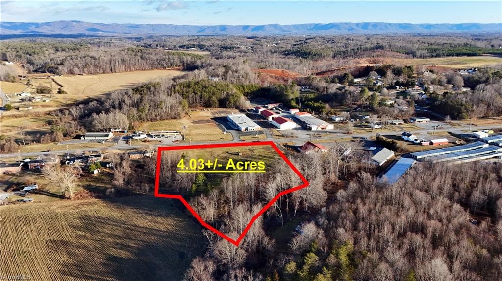 4.03 +/- acres W Pine Street, Mount Airy, NC 27030